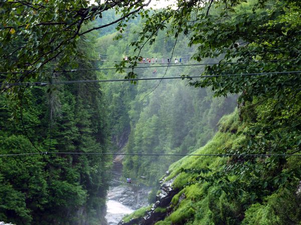 Canyon Ste Anne pont suspendu b