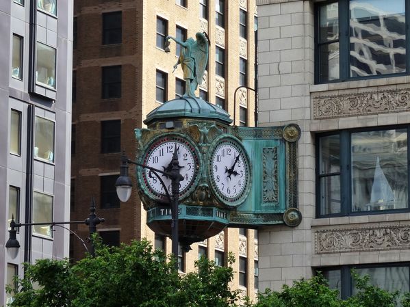 Chicago-horloge.jpg