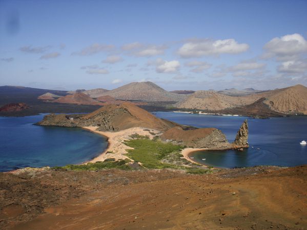 Bartoleme_Island---Pete-USA-wiki.jpg