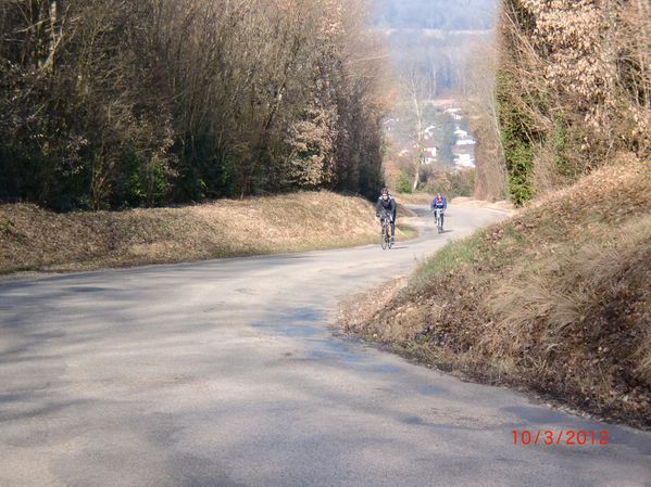 20120310-010