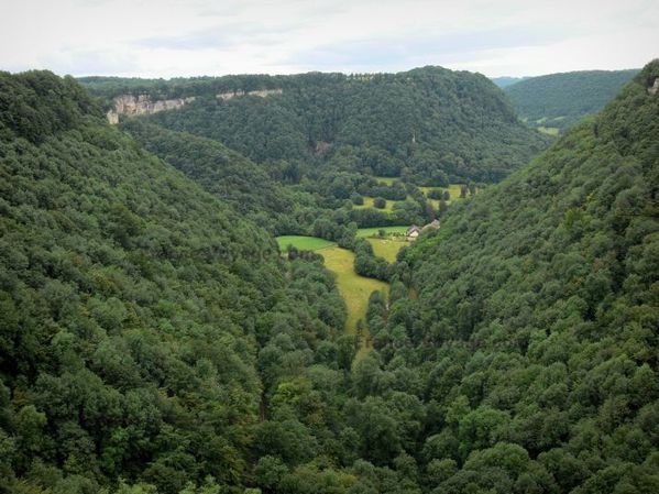 cirque-de-ladoye-01.jpg