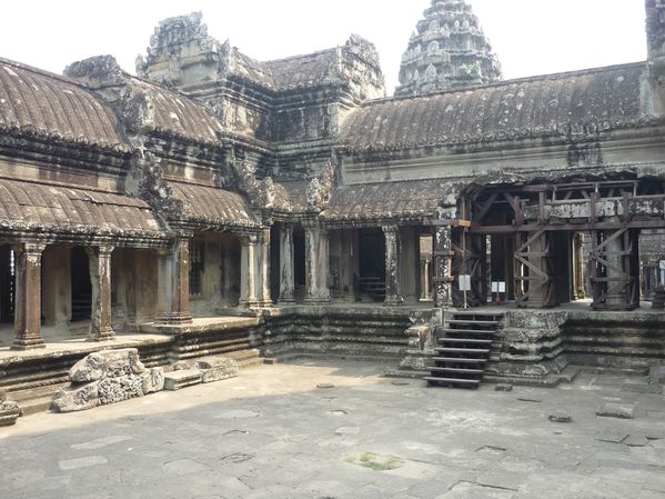 1.Angkor 443 Wat