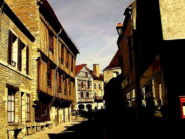 Bourgogne 2006-Noyers-sur-Serein