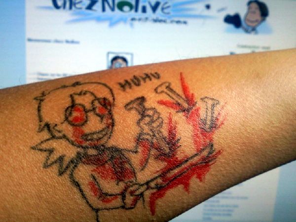 nolive-tag-chaine-dessin-sur-partie-du-corps