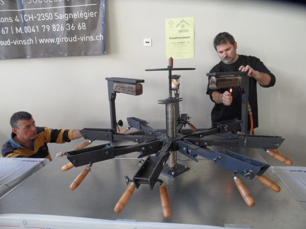 SAM 7103