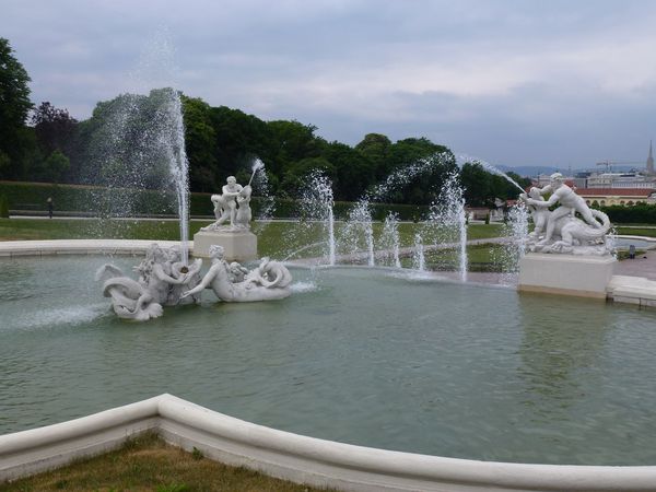 Belvedere---bassin-fontaines.JPG