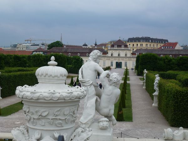 Jardins-du-Belvedere---vue-sur-le-Belvedere-inferieur.JPG
