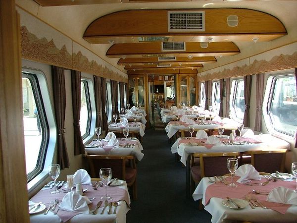 Désert Express Restaurant du train Namibie BlogOuvert