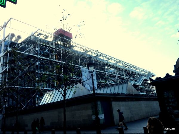 Beaubourg P1080063