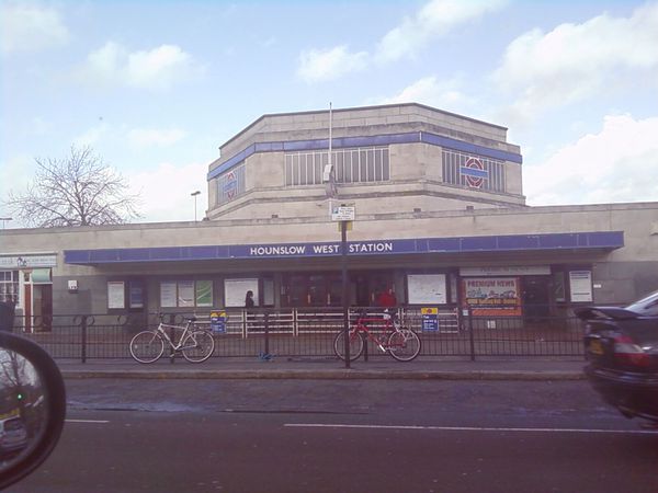 A-Hounslow_West_station.jpg