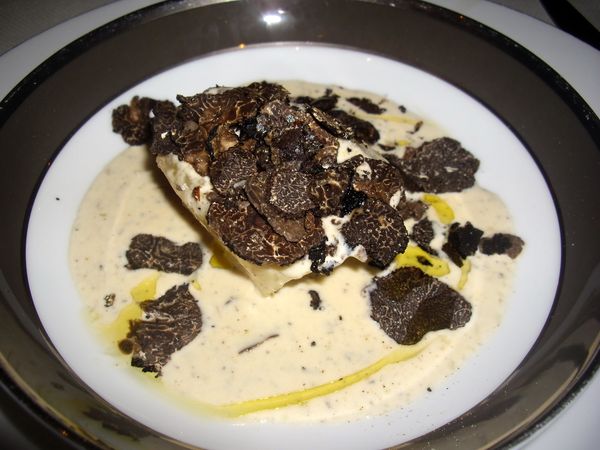 PdT-en-robe-des-champs-et-truffes-Tuber-Melanosporum.jpg
