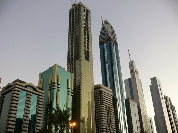 Les tours de Sheikh Zayed Road à Dubai