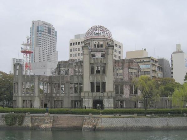 Hiroshima-pref-prom-hall-04.jpg