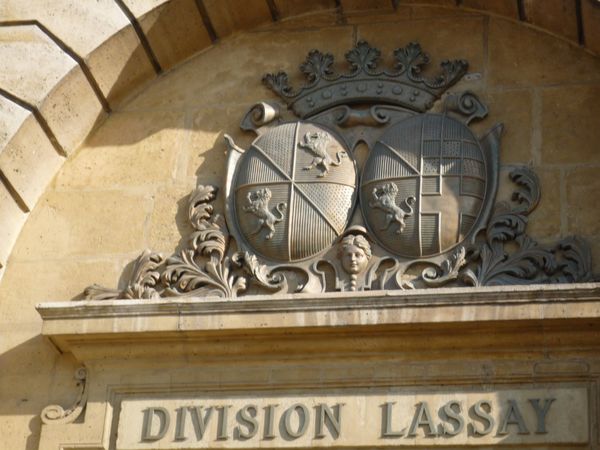 Arc division Lassay Détails des armes