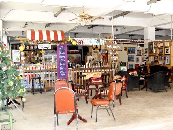 Cafe-Jomtien-complex.jpg