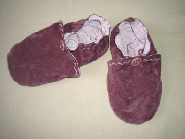 Ptits-chaussons-roses.JPG