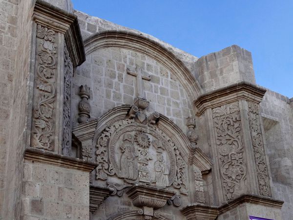 Arequipa-Eglise-et-couvent-San-Francisco.jpg