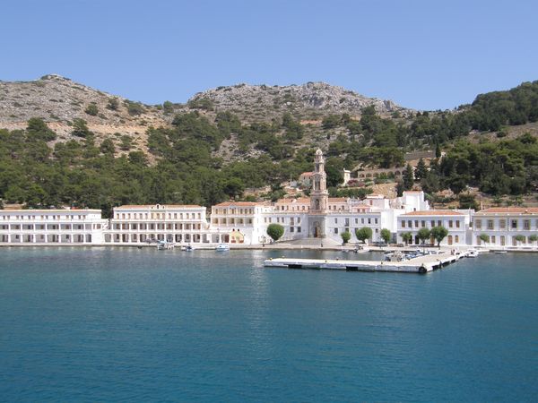 P6224974monaster-Archange-Michel-symi.jpg