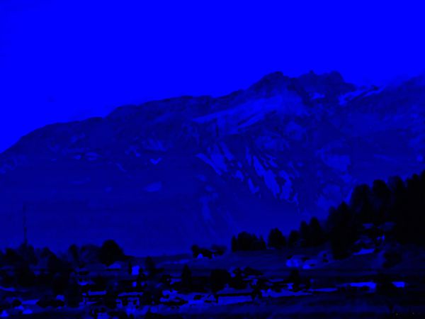 Berg blau median