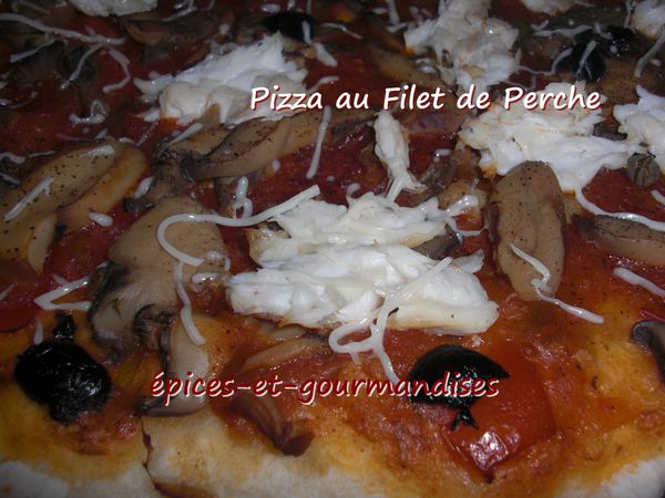 pizza-au-filet-de-perche-CIMG4501.jpg