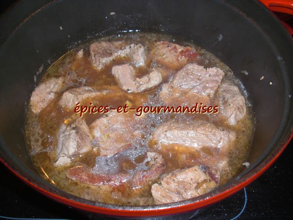 ragout-de-veau-a-la-sauce-aux-noix-CIMG9515--2-.jpg