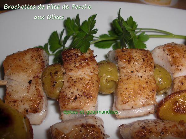 brochettes-de-filet-de-perche-aux-olives-CIMG6560--3-.jpg