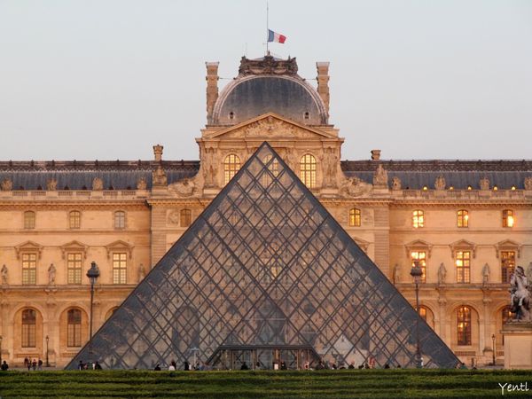 Louvre 1