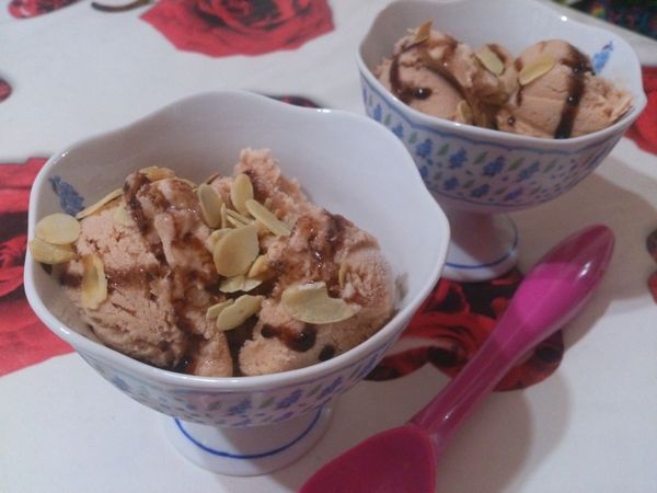Glace-au-caramel-sans-sorbetiere-2675.jpg