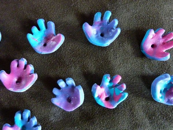 Petites mains mauves