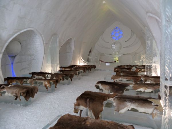 Hotel de Glace Eglise