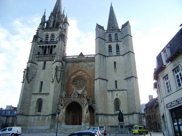 PB090002-cathedrale_redimensionner.jpg