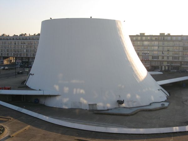 le-volcan - LE Havre - O.Niemeyer