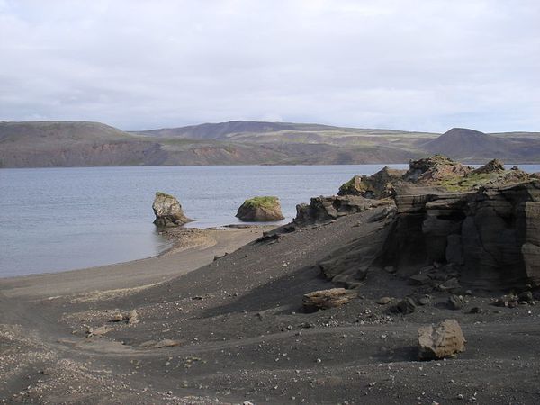800px-Kleifarvatn1---Ouicoude.JPG