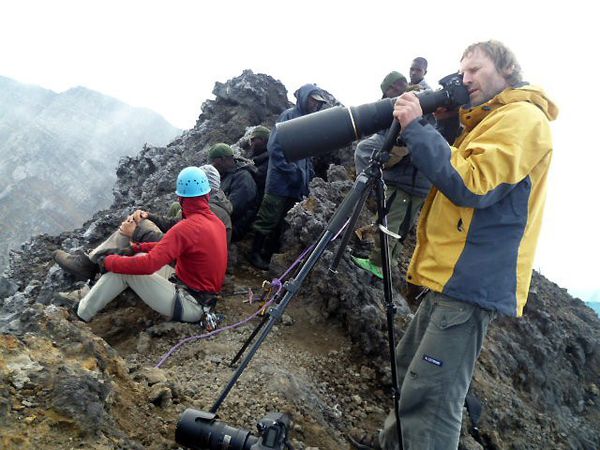 Nat-Geo-juillet-2010---Ch.Balagizi.jpg
