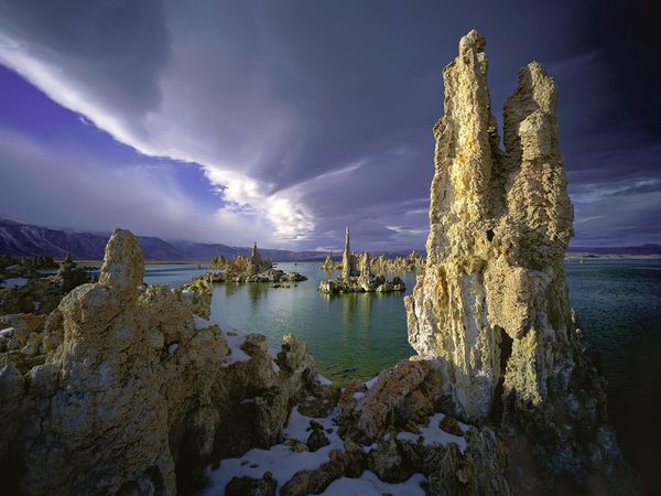 Wallpapers Tufa Towers - Mono Lake - California