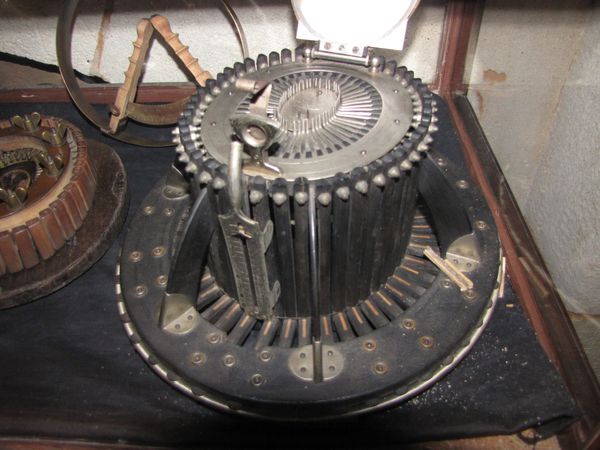 n7-6436.JPG