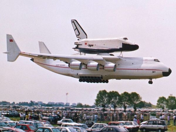 ANTONOV 008