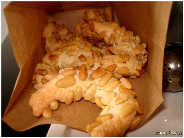 croissants-pignons--1-.JPG