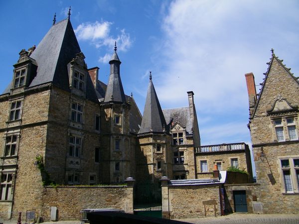 1020 Le palais du Grabatoire, Bishop's House and Pilgrim's