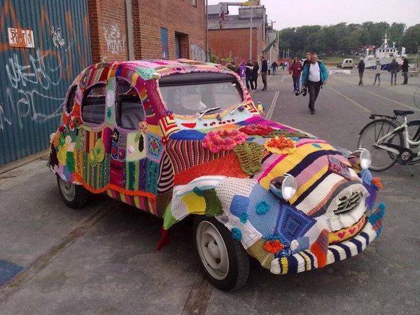 yarnbombing collection in natures paul keirn (8)
