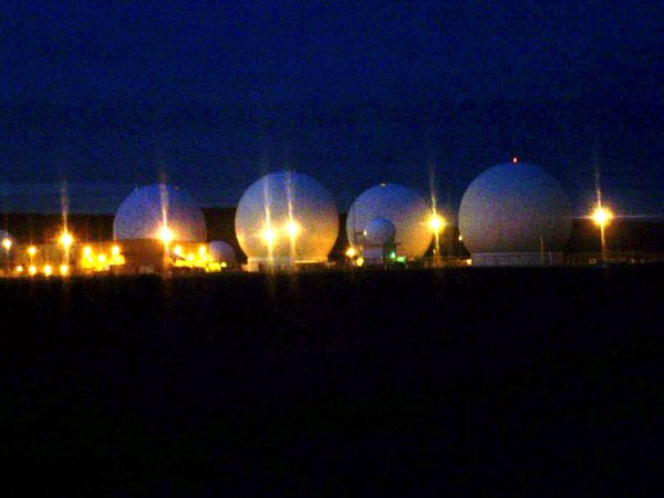 pine_gap_domes_ps.jpg