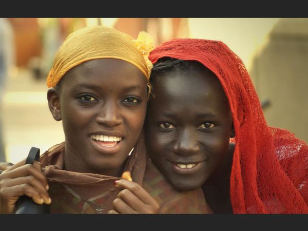 jeunes-femmes-peuhls 620x465