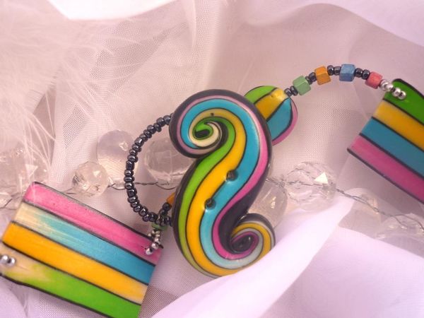 7 - Attache Carnival