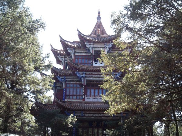 Kunming, golden temple 6