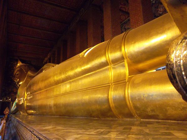 Bangkok, bouddha couché