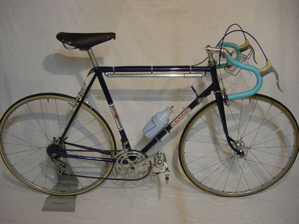 A-Velo-fini.jpg