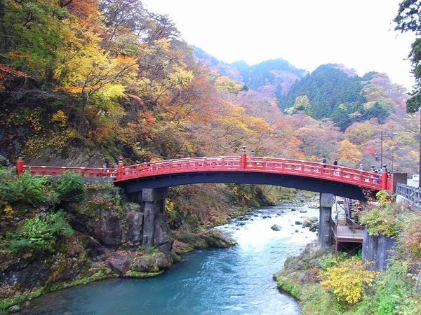 Hello Japan - Pont Sacré 神橋 Automne