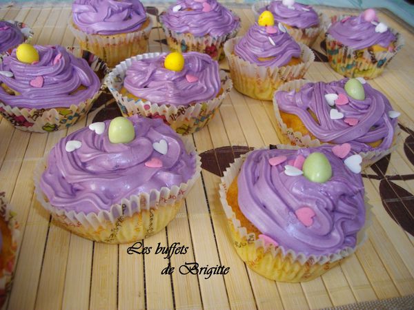 cupcakes aux fruits confits et a la violette3
