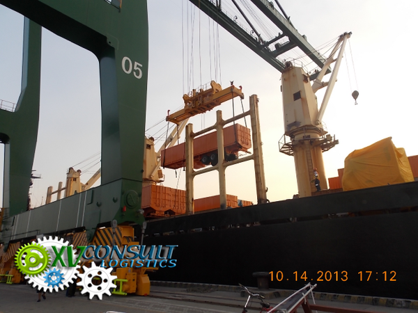 Shipping Logistics  Maritime Transportation semi trailers box  China 