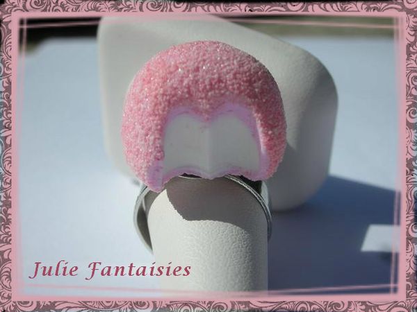 BAF-11-bague-gourmande-bonbon-fraise-tagada-croquee-pink-f.jpg